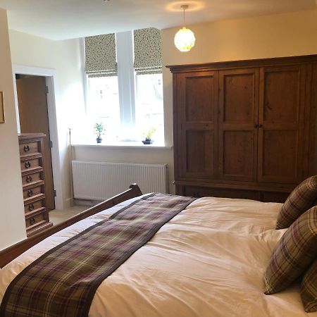 Loch Ness Moat House Apartments Форт Аугустус Екстериор снимка