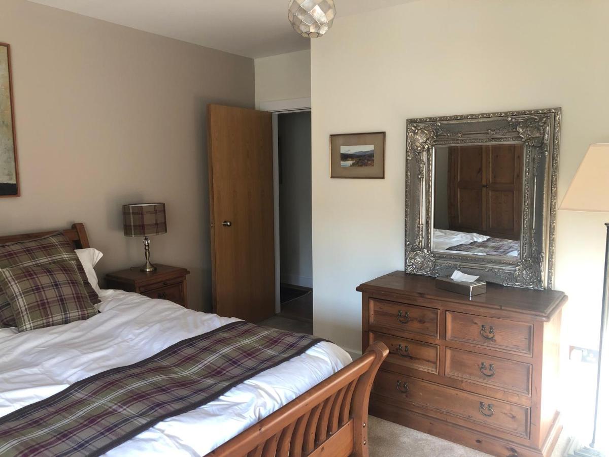 Loch Ness Moat House Apartments Форт Аугустус Екстериор снимка