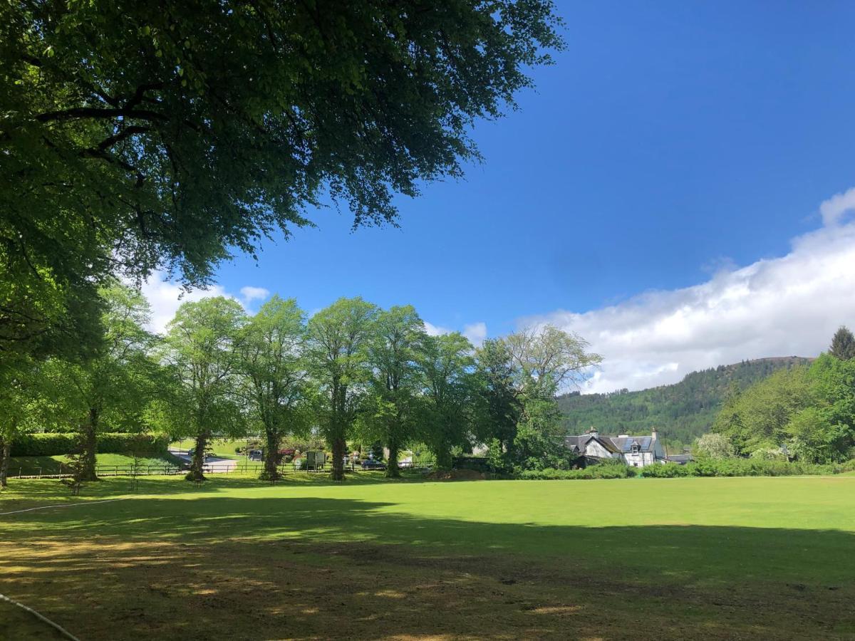 Loch Ness Moat House Apartments Форт Аугустус Екстериор снимка