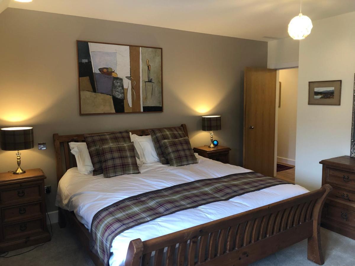 Loch Ness Moat House Apartments Форт Аугустус Екстериор снимка