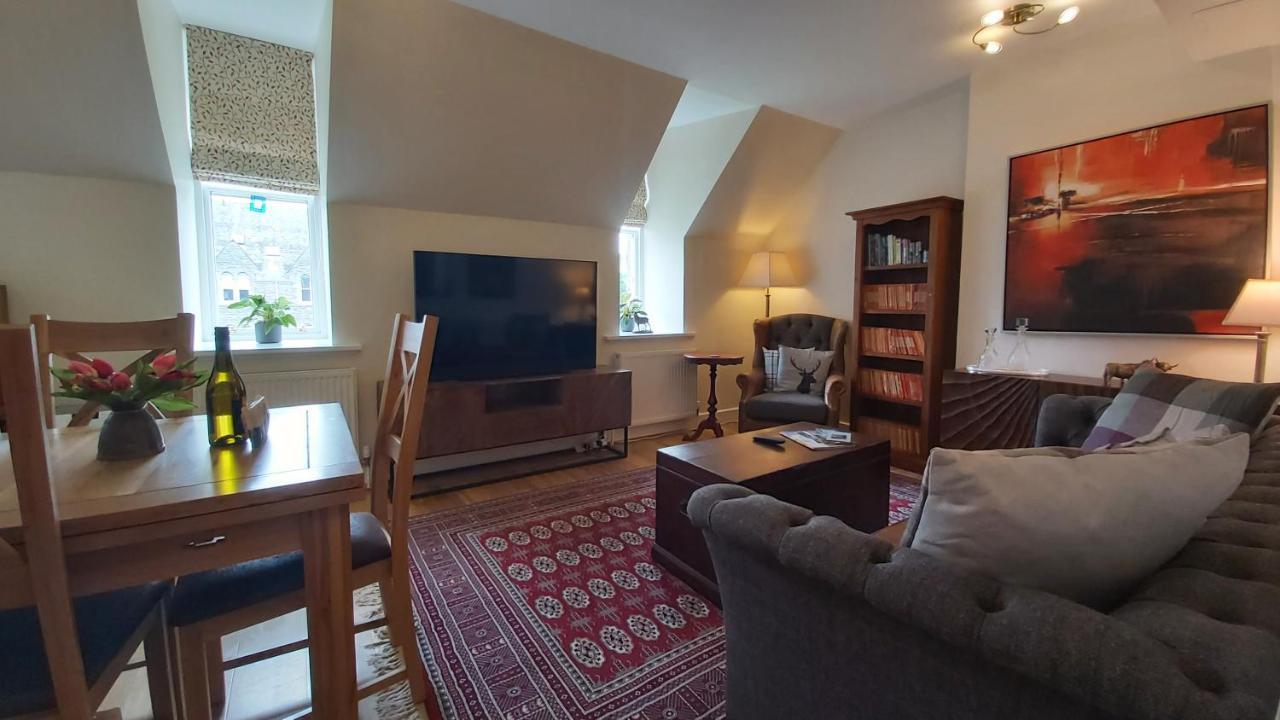 Loch Ness Moat House Apartments Форт Аугустус Екстериор снимка