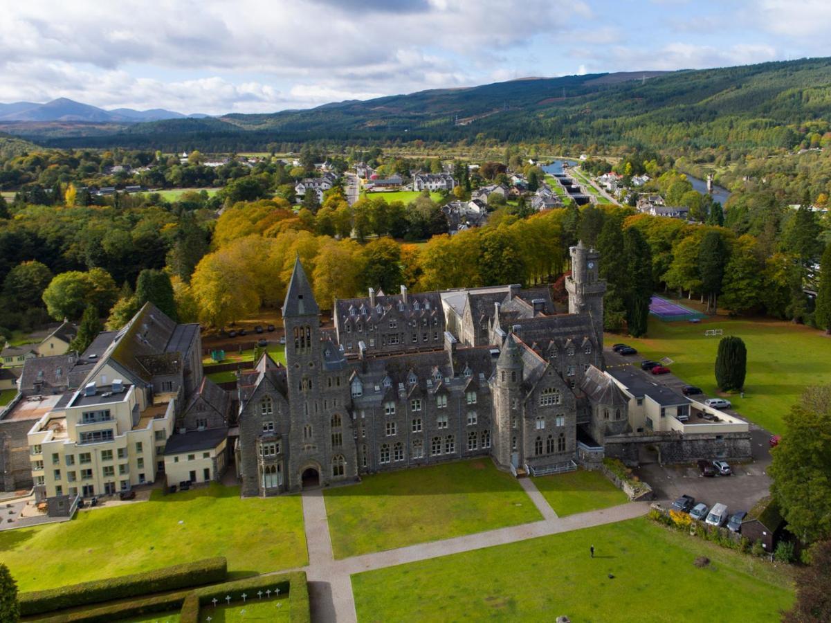Loch Ness Moat House Apartments Форт Аугустус Екстериор снимка